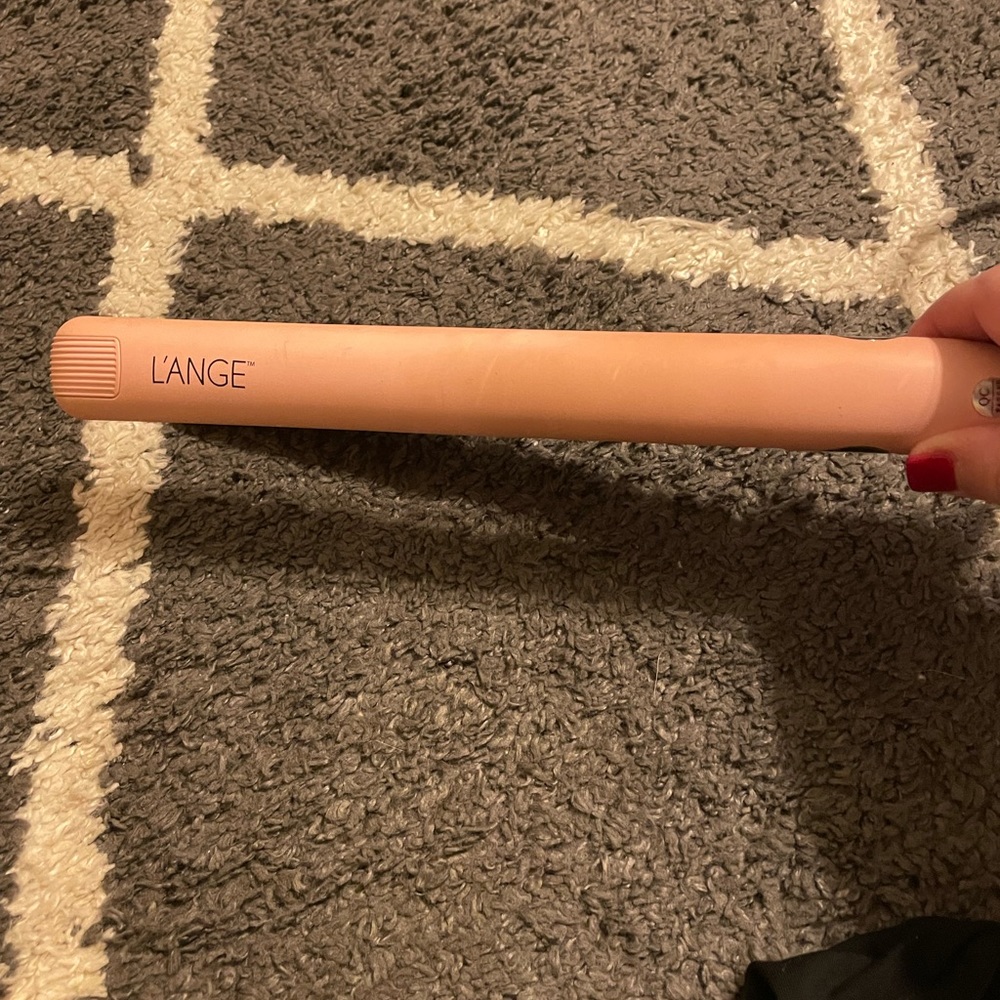 Hair straightener
